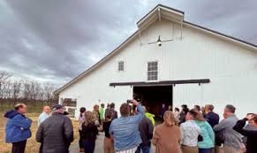 Meet under the Ayres Clock
