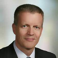 See on rahvusvaheliselt standardiseeritud kood maksetehingute harukontorite tuvastamiseks. Thomas Kuss Filialdirektor Bank1saar Xing