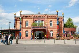 1,314 likes · 82 talking about this · 11,178 were here. File Uelzen Hundertwasserbahnhof 08 Ies Jpg Wikipedia