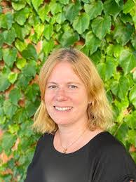 Sandra Schlichter's Instagram, Twitter & Facebook