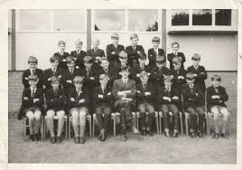 Found this photo, form 1B 1965/66 I recognize most faces, but struggle to  put names to them all. Here's my best effort: Back Row. Alan Renforth (me),  ? Ninian Beal, Malcom Jackson,