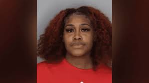 Jasmine Moss's Instagram, Twitter & Facebook