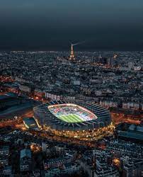 The entrance of the cemetery is located at 2, rue du commandant schlœsing. Parc Des Princes To Eiffel Tower