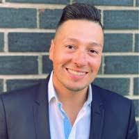 Andrew Barriga's Instagram, Twitter & Facebook