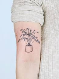What better way to thank your loving group of friends and family than to send them home with homemade baby shower party favors? Minimalist House Plant Tattoo Novocom Top