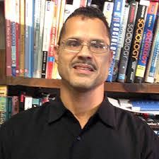 Wilfredo Aviles's Instagram, Twitter & Facebook