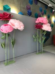 Flower stems include paper lilies, sunflowers, hydrangeas and peonies. Large Paper Flowers Photo Wall Standing Paper Flowers Etsy Paper Flowers Wedding Paper Flowers Large Paper Flowers