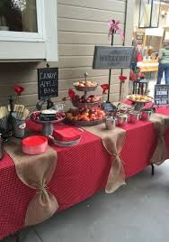 Pin By Stacey Bostick On Mesas In 2021 Bbq Party Decorations Backyard Bbq Party Party Table Decorations