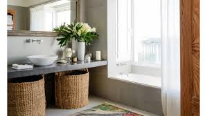 Ruang mandi, ruang berhias dan toilet yang menjadi satu dalam ruangan kamar mandi. 14 Desain Kamar Mandi Minimalis Tampak Mewah Rumah Com