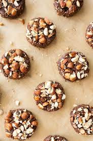 Chocolate Hazelnut Cookies No Sugar Recipe Hazelnut Cookies Classic Cookies Recipes Delicious Cookie Recipes