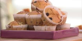 Recette Muffins Aux Framboises Et Aux Myrtilles Petits Plats En Equilibre Tf1 Desserts Muffin Muffins