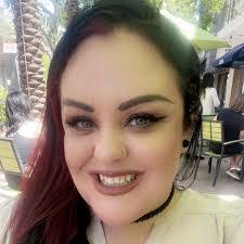 Nancy Beswick's Instagram, Twitter & Facebook