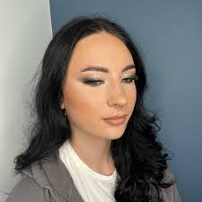 Aimee Walker (@aimeewalkermakeup) • Instagram photos and videos