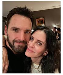 Nice to see this young couple enjoying themselves and the good food in  Donegal 👋🎄