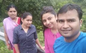 8वीं में सप्लीमेंट्री, लोगों ने कहा- पढ़ाना मुश्किल है, मां ने दिया हौसला  तो दो बार पीएससी में किया टॉप