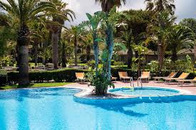 In the famous seaside resort capitolo in monopoli (ba), lido baia del sole is a large beach resort consisting of a long sandy beach, where you can take advantage of numerous services. Baia Del Sole Resort Capo Vaticano Prezzi Aggiornati Per Il 2021