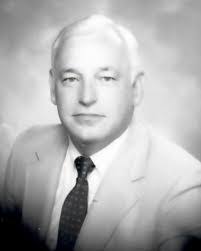 Max Roe's Instagram, Twitter & Facebook