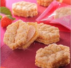 ク イ ズ の 答 え 合 わ せ 千枚の葉 という意味があることから千葉とひっかけて作られた千葉銘菓は