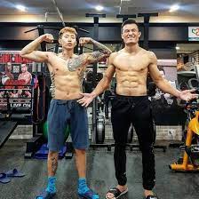 오르테가는 ufc 랭킹 2위로 정찬성(4위)보다 랭킹이 두 계단 높다. ì •ì°¬ì„± ì•„ë‚´ ëž­í‚¹ ëŒ€ì „ë£Œ ë‚˜ì´ í‚¤