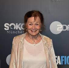 Von vielen glücklichen minuten kann ingrid fröhlich berichten. Deutschlands Erste Tv Kommissarin Verkauft Heute Globen Welt