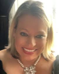 Caitlin Wells's Instagram, Twitter & Facebook