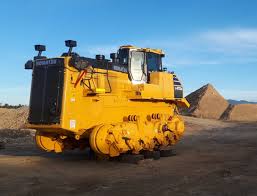 Komatsu is a manufacturer & distributor of construction, mining and utility equipment. Komatsu Australia Komatsu Aus Twitter