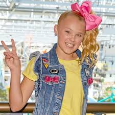 Jojo was first introduced on the second season of abby's ultimate dance competition. Jojo Siwa Age Call Phone Number Birthday Dad Mom Date Of Birth Real Name Boyfriend Family