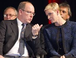 Un accident provoque un énorme bouchon à la sortie de monaco vers nice 10/08. La Princesse Charlene De Monaco
