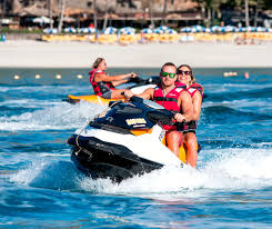 Mach eine pause vom heißen strand auf einem kühlen jetski! Jet Ski Im Hafen Von Anfii Geniesse Die Beste Safari Auf Gran Canaria