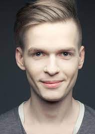 43 Short Hair Styles For Men Trending In 2021 Mens Haircuts Short Boy Haircuts Short Mens Hairstyles Short