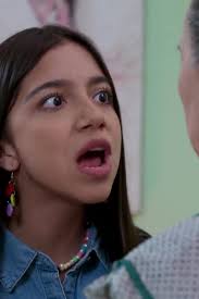 Tania consigue un sugar daddy en La Rosa de Guadalupe