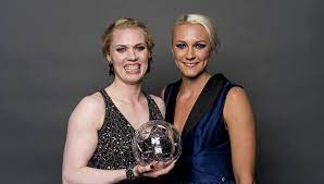 We did not find results for: Hedvig Lindahl Vence Bola De Diamante Guarda Redes E Mae Do Ano Na Suecia O Mundo Dos Guarda Redes