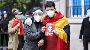 Born 17 october 1978) is a spanish politician, serving as second deputy prime minister and as minister of social rights and. Los Coronapijos Se Levantan Por Xavier Sarda