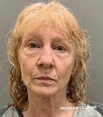 Doreen Israel's Instagram, Twitter & Facebook