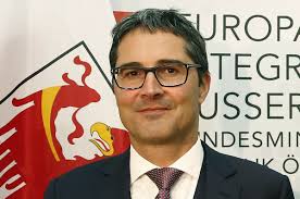 Austrian Chancellor Nehammer Reaffirms Support for South Tyrol's Autonomy  Reform