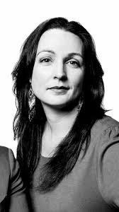 Course CorreCtion: Lawyer naiomi metaLLiC, ChanCeLLor's Chair in aboriginaL  Law and PoLiCy