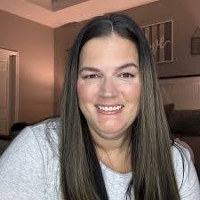 Jennifer Sardina's Instagram, Twitter & Facebook