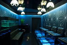 Aqua art design est l'une des rares entreprises françaises à créer et fabriquer sur mesure des aquariums, terrariums, viviers et murs végétaux d'exception pour des particuliers et entreprises en. Aqua Sheko In The Uk By 7gods