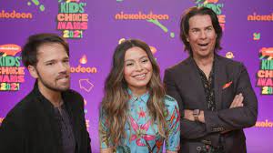 Because i initially didn't want to do it, jennette admitted in a march 2021 interview with anna faris. Icarly Is Back Freddie S Stepdaughter Carly S New Best Friend And More Secrets Revealed Youtube