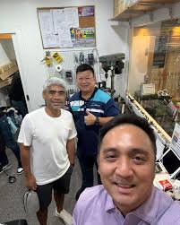Newly crowned Valley Golf club championship winner (B division) Noel  Estrella had his new Srixon ZXi irons an upgrade to steel fiber shafts at  Custom Clubmakers of Jake Ong (middle). This is