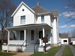 Ronald Reagan Boyhood Home Located In Dixon Illinois Famous Houses Historic Homes Celebrity Houses