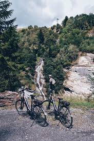 E Bike Tour Den Bergen Von Vals Graubunden Reise Reisen E Bike Ausflug