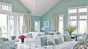 Warna hijau juga bisa kalian terapkan pada cat tembok kamar agar kamar lebih terlihat alami. Tips Memilih Warna Cat Rumah Agar Terlihat Elegan Dan Mewah