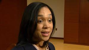 Top Baltimore prosecutor Mosby wins Democratic primary