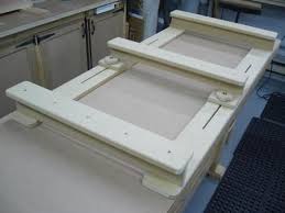 Support A Defoncer Rout Through Jig En 2020 Avec Images Gabarit Outillage Bois Menuiserie