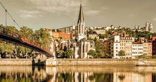 Découvrez nos engagements, nos valeurs, nos propositions de collaborations, nos réalisations 2020, nos projets 2021, ainsi que les modalités et étapes clés pour verser votre taxe d'apprentissage à l'université lumière lyon 2. Urlaub In Lyon