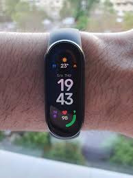 326 ppi, setara dengan layar smartphone. Xiaomi Mi Band 6 The Same But Better In Every Way Review Betanews