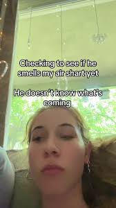 Dont forget wear you hide them 😚 #snowboarding #buzzball #lifehack