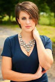 Haircut and color looks really fashionable with this pretty lady Pin On Hair