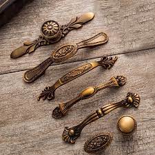 Pin By Blanche On Miniatures Inspiration Kitchen Cabinet Pulls Kitchen Cabinet Handles Drawer Pulls Kitchen Cabinets